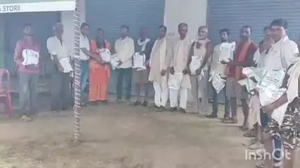 अजयगढ़: अजयगढ़ विकासखंड: ग्राम पंचायतों में किसानों को मुफ्त बीज वितरण, नई कृषि तकनीकों का प्रदर्शन