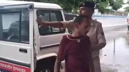 मोहनिया: हैदराबाद से भभुआ रोड पर नशाखुरानी गिरोह का शिकार हुआ युवक, अस्पताल में चल रहा है उपचार