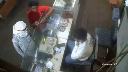 पिपरिया: ढाबे पर फायरिंग का वीडियो वायरल, उम्रकैद के दोषी ने भाजपा नेता से फरारी के लिए पैसे मांगे, मना करने पर की फायरिंग