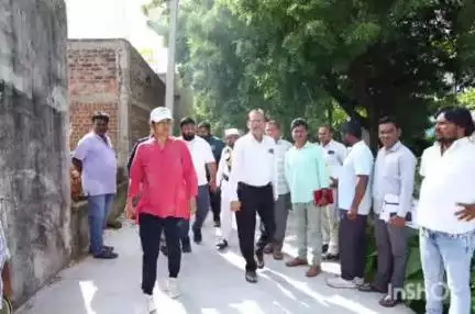 పనుల్లో నాన్నతో ఉంటేనే బిల్లుల చెల్లింపు జరుగుతుందన్నారు gwmc కమిషనర్ చాహత్ బాజ్పాయ్