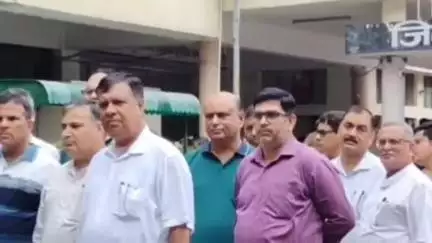 जगाधरी: हिसार में स्कूल प्रिंसिपल की हत्या के मामले में यमुनानगर के प्राइवेट स्कूल संचालकों ने सीटीएम को दिया ज्ञापन
