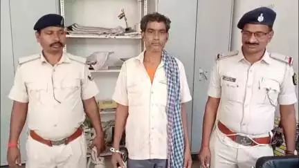बरबीघा: बरबीघा थाना क्षेत्र से एक एनबीडब्लू वारंटी व दो शराबी गिरफ्तार
