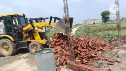 सोनीपत: गांव जौशी चैहान व देवडू की राजस्व सम्पदा में बने अवैध निर्माण को किया गया ध्वस्त