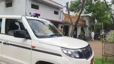 सीकरी: उपखंड अधिकारी ने सीकरी नगर में कई दफ्तरों का किया औचक निरीक्षण, समय पर नहीं पहुंचे कर्मचारियों में मची खलबली