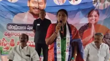 పత్తికొండ: పత్తికొండలో 'బాబు షూరిటీ మోసాల గ్యారెంటీ' కార్యక్రమాన్ని నిర్వహించిన మాజీ ఎమ్మెల్యే శ్రీదేవి