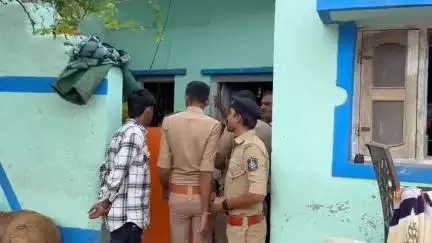 જામનગર શહેર: શહેરના બેડી બેડેશ્વર સહિતના વિસ્તારોમાં પીજીવીસીએલનું સરપ્રાઇઝ વીજ ચેકીંગ હાથ ધરાયું