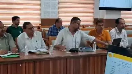 पौड़ी: टीबी मुक्त भारत अभियान के तहत कैबिनेट मंत्री ने की समीक्षा बैठक, मरीजों को बेहतर सुविधाएं देने के दिए निर्देश