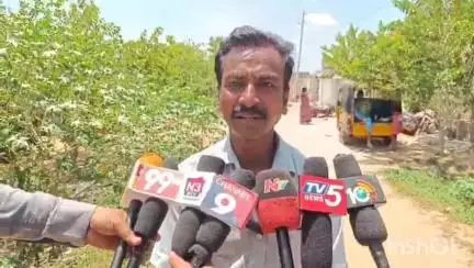 సర్వేపల్లి: వైసీపీకి చెందిన వారు మాపై దాడి చేశారు : పీడతా పోలూరు లో బాధితులు ఆవేదన