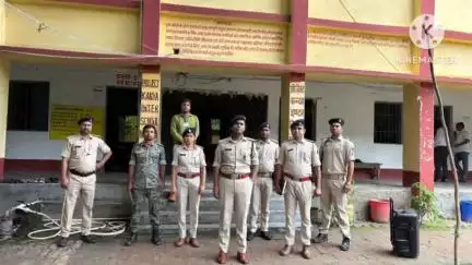 नवादा: नवादा में कड़ी सुरक्षा के बीच बिहार पुलिस की भर्ती परीक्षा आयोजित