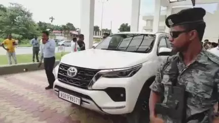 কোকৰাঝাৰ ভাগ: মুখ্যমন্ত্ৰী ড°হিমন্ত বিশ্ব শৰ্মাই  কোকৰাঝাৰ চিকিৎসা মহাবিদ্যালয় আৰু হস্পিতাল পৰিদৰ্শন