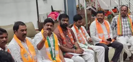 నర్సాపూర్: బిజెపి రాష్ట్ర అధ్యక్షులు రామచంద్రరావు పర్యటనను విజయవంతం చేయాలి జిల్లా అధ్యక్షులు మల్లేశం గౌడ్