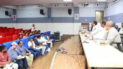 వెంకటాపురం: జిల్లాలోని రైతులు ఆయిల్ ఫాం సాగుకు ముందుకు రావాలి : జిల్లా కలెక్టర్ దివాకర టి.ఎస్