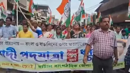 কেশপুর: বিজেপি শাসিত রাজ্যে বাঙ্গালীদের ওপর অত্যাচার! কেশপুরে বিশাল প্রতিবাদী পদযাত্রা