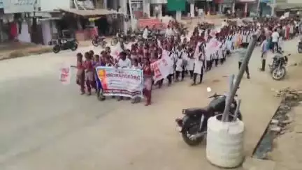 నారాయణపేట్: ప్రభుత్వ పాఠశాలల్లో మౌలిక వసతులు కల్పించాలి: ఎస్ఎఫ్ఐ రాష్ట్ర నాయకులు నరహరి