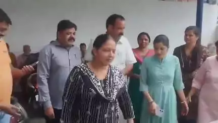 पंचकूला: कालका व पिंजौर शहर में सफाई व्यवस्था बुरी तरह चरमरा गई है, नगर परिषद कार्यालय पहुंचे लोग #janshmshaya