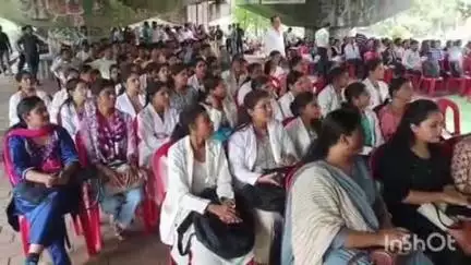 राजनांदगांव: कलेक्ट्रेट के सामने फ्लाईओवर के नीचे एनएचएम कर्मचारी संघ ने किया धरना प्रदर्शन, निकाली गई रैली