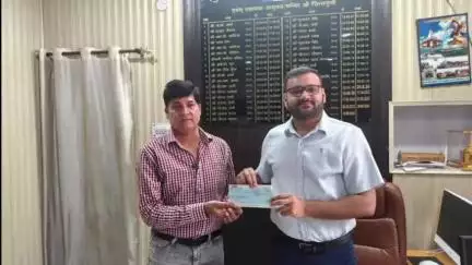 अम्ब: मैड़ी चरण गंगा के महंत ने आपदा राहत के लिए मुख्यमंत्री राहत कोष में दिया ₹2.11 का सहयोग