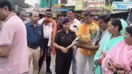 कोटा: प्राची शर्मा का ऑपरेशन सिंदूर के बाद जम्मू से रतनपुर नगर आगमन पर महामाया चौक में भव्य स्वागत किया गया