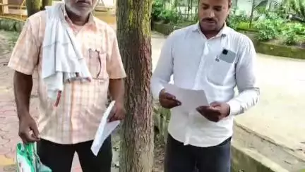 नरसिंहपुर: किसान ने पैतृक भूमि पर दबंगों द्वारा कब्जे के खिलाफ न्याय की मांग करते हुए कलेक्टर को दिया आवेदन