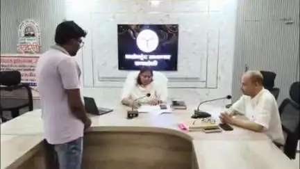 बचत भवन सभागार में विकास प्राधिकरण की तरफ से समाधान दिवस का आयोजन किया गया