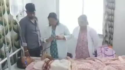 भीलवाड़ा: तिलक नगर रोड स्थित निजी हॉस्पीटल में महिला के पेट से निकाली गई 10 किलो की गांठ, महिला की बची जान