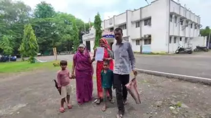 सागर नगर: मालथोन का परिवार पहुंचा SP ऑफिस, भाई-बहन और भतीजे पर मारपीट व दीवार तोड़ने के आरोप