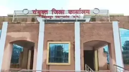 बलरामपुर: विकासखण्ड बलरामपुर अंतर्गत ग्राम पस्ता में प्रधानमंत्री जनजातीय न्याय महाभियान से मलकू को मिला पक्का मकान