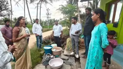 ಮದ್ದೂರು: ಸೋಮನಹಳ್ಳಿ ಗ್ರಾಮ ಪಂಚಾಯತಿಗೆ  ಜಿ.ಪಂ. ಸಿಇಓ ಕೆ.ಆರ್.ನಂದಿನಿ ಅವರು ಭೇಟಿ,ಜಲ ಜೀವನ್ ಮಿಷನ್ ಯೋಜನೆಯ ಕಾಮಗಾರಿ ಪರಿಶೀಲನೆ