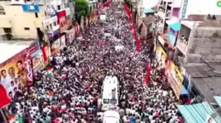 சிதம்பரம்: திமுக ஆட்சி எப்போது அகற்றப்படும் என்று மக்கள் எதிர்பார்த்து காத்திருக்கின்
றனர், சிதம்பரத்தில் நடந்த பிரச்சார கூட்டத்தில் எடப்பாடி பழனிச்சாமி பேச்சு