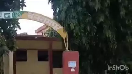 बलरामपुर: जनपद की सभी 53 सहकारी समितियों पर यूरिया उपलब्ध है, किसान प्राप्त कर सकते हैं: उप कृषि निदेशक ने बताया