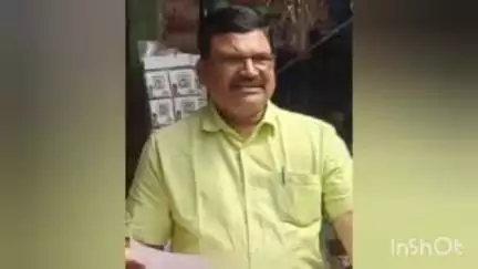 ಶಿರಸಿ: ಲೋಕಾಯುಕ್ತ ದಾಳಿ : ಎಪಿಎಮ್ಸಿ ಜಿಯೋ ಕಚೇರಿ ಬಳಿ ಶಿರಸಿ ನಗರಸಭೆ ಸದಸ್ಯ, ಅಧಿಕಾರಿ ಬಂಧನ