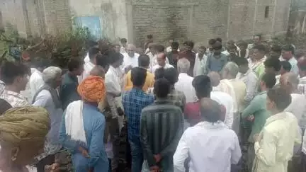 जीरापुर: ग्राम खेरखेड़ी में ग्रामवासियों ने क्षेत्रीय विधायक हजारीलाल दांगी का स्वागत किया
