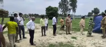 धनघटा: शंकरपुर गांव में तहसील प्रशासन ने खलिहान की जमीन को कराया खाली
