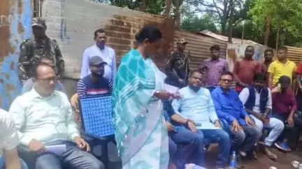 जगन्नाथपुर: सेल द्वारा गुवा में किए जा रहे विस्थापन पर सांसद जोबा मांझी ने कहा- एक भी परिवार को विस्थापित नहीं होने दिया जाएगा