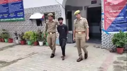 पुवायां: पुवाया थाना क्षेत्र में नाबालिग लड़की को बहला-फुसलाकर भगा ले जाने वाले अभियुक्त को पुलिस ने किया गिरफ्तार, भेजा जेल