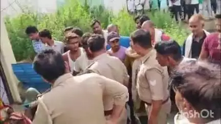 शिकारपुर: छतारी थाना क्षेत्र स्थित निजी अस्पताल में प्रसूता की मौत पर हुआ हंगामा
