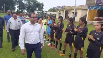 सूरजपुर: हर्राटिकरा में खेलों इंडिया सेंटर में फुटबॉल अस्मिता लीग का आयोजन किया गया