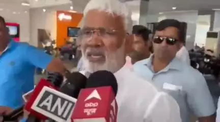 मऊ: जल मंत्री स्वतंत्र देव सिंह ने बाढ़ की तैयारी का किया निरीक्षण, भुजौटी में मीडिया को दिया बयान