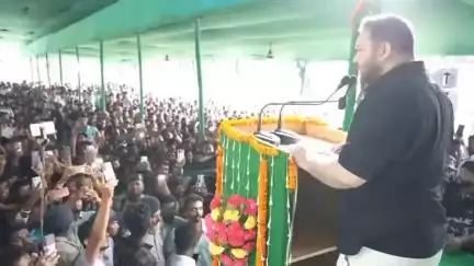 इन्हीं वोटों से जब तुम प्रधानमंत्री बने, तब वोटर फर्ज़ी नहीं थे आज ये फर्ज़ी हो गए: जनसभा में तेजस्वी यादव