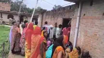 मिश्रिख: गुफ़्फ़ा पुरवा में घर में सोते समय बुजुर्ग महिला पर अचानक बिजली का पंखा गिरने से करंट की चपेट में आकर हुई मौत