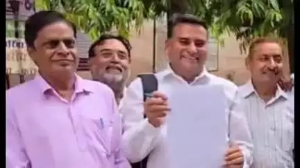 करौली: करौली आयुर्वेद विभाग के डॉक्टरों ने ऑनलाइन डाटा एंट्री के आदेश के विरोध में सीएम के नाम DM को सौंपा ज्ञापन