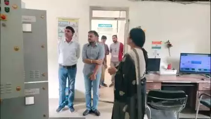 जगाधरी: पानी की निकासी के लिए निगम मेयर ने किया परवालो गांव के एसटीपी प्लांट का दौरा, यमुनानगर के विक्की चंचल भी थे साथ