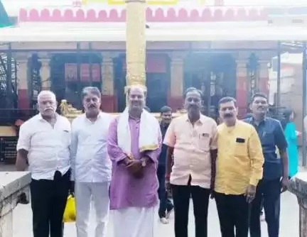 గద్వాల్: మహారాష్ట్రంలోని కోల్హాపూర్ మహాలక్ష్మి అమ్మవారిని మరియు బనశంకరి అమ్మవారిని దర్శించుకున్న ఎమ్మెల్యే కృష్ణమోహన్ రెడ్డి