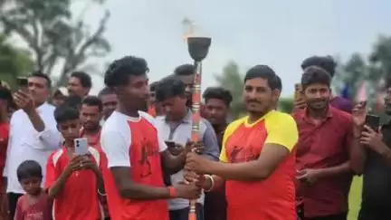 पदमा: सांसद खेल महोत्सव के तहत पदमा में आज 'नमो फुटबॉल टूर्नामेंट' का शुभारंभ किया गया