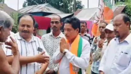 উদয়পুর: হিরাপুরে জনসংযোগে মন্ডল সভাপতির উদ্যোগ, বুথে বুথে শক্তিশালী সংগঠন গড়ার বার্তা বিজেপি দলের