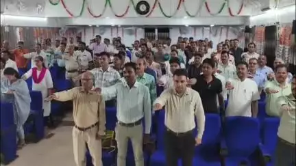 सागर नगर: जवाहरलाल नेहरू पुलिस अकादमी में पुलिस अधिकारियों व कर्मचारियों को नशामुक्ति की शपथ दिलाई गई