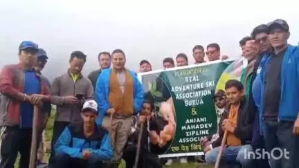 मनाली: अंजनी महादेव जिप लाईन एसोसिएशन और रियल एडवेंचर बुरुआ ने वन विभाग के सहयोग से 400 पौधे रोपकर दिया पर्यावरण का संदेश