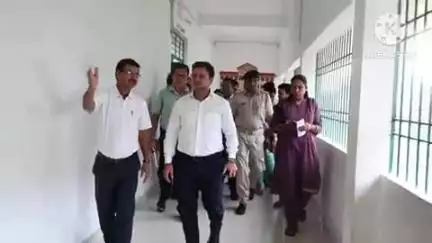 साहिबगंज: उपायुक्त ने किया पोखरिया स्थित सीएम स्कूल ऑफ एक्सीलेंस गर्ल्स विद्यालय का निरीक्षण, दिए कई अहम निर्देश