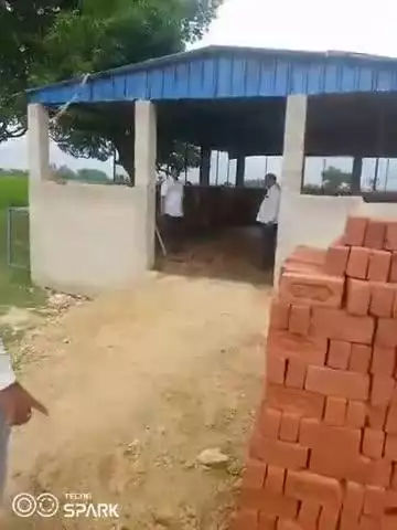 ग्राम सभा मुंडेरा कला में निर्माणाधीन RRC CENTER कचरा घर को दबंगों ने तोड़ फोड़ किया और निर्माण कार्य को भी रोकवा दिया