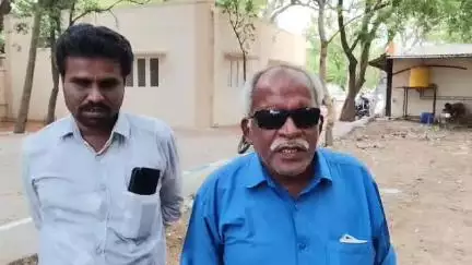 திருப்பத்தூர்: கலெக்டர் அலுவலகத்தில் தமிழ்நாடு மாற்றுத்திறனாளிகள் மக்கள் நல விடுதலை சங்க செயலாளர்  செய்தியாளர்களுக்கு பேட்டி